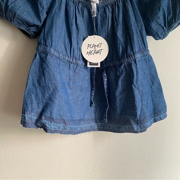 Blouse // - Picture 4 of 8